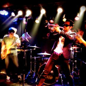2012-05-16 19.44.57