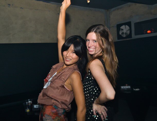 girls dancing